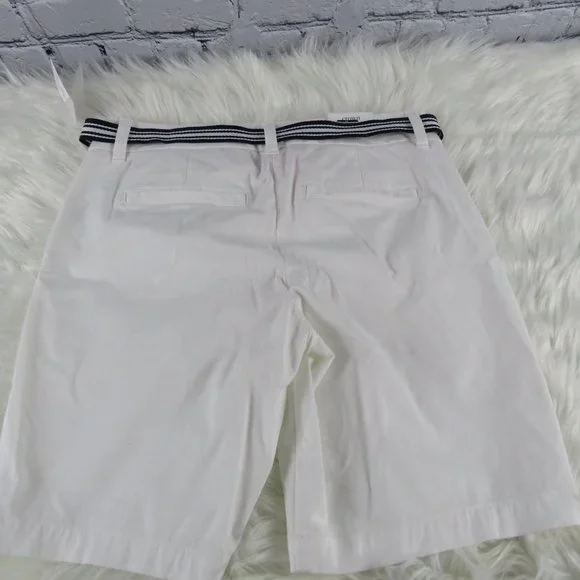 NWT - Women's Classic Fit Belted Shorts - Picture 8 of 8
